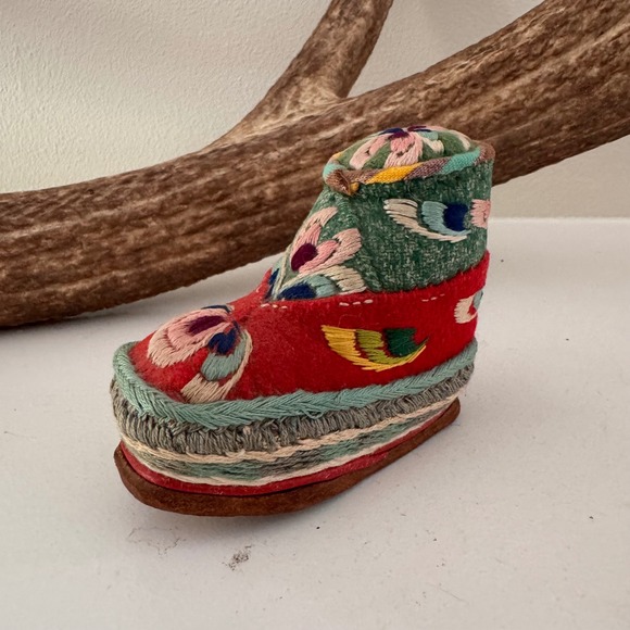 Tibetan Refugee Self Help Centre Other - Tibetan Refugee Self Help Centre Embroidered Boot Pincushion Darjeeling India